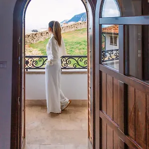 Diffuso , Inside Castle Hotel